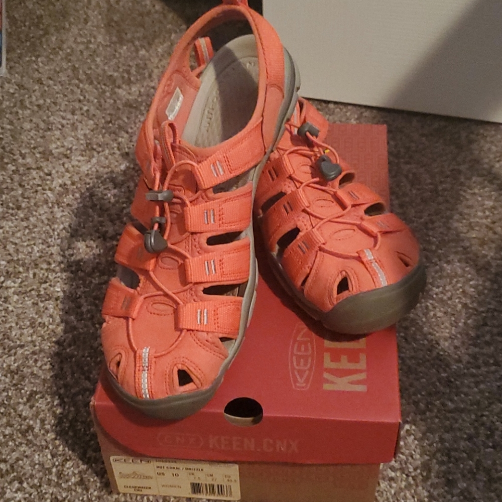 Womens Keen Shoes- Coral colored